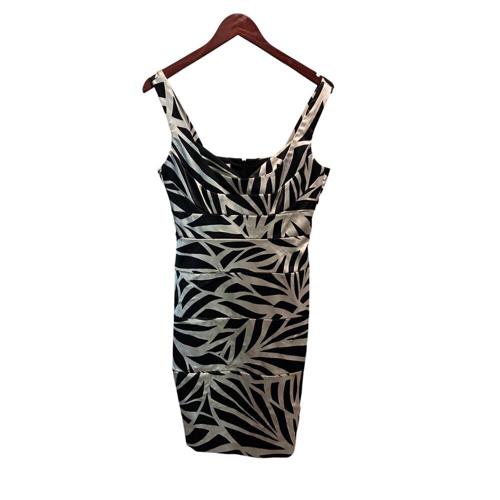 London Times Black & White Tropical Leaf Print Sheath Dress